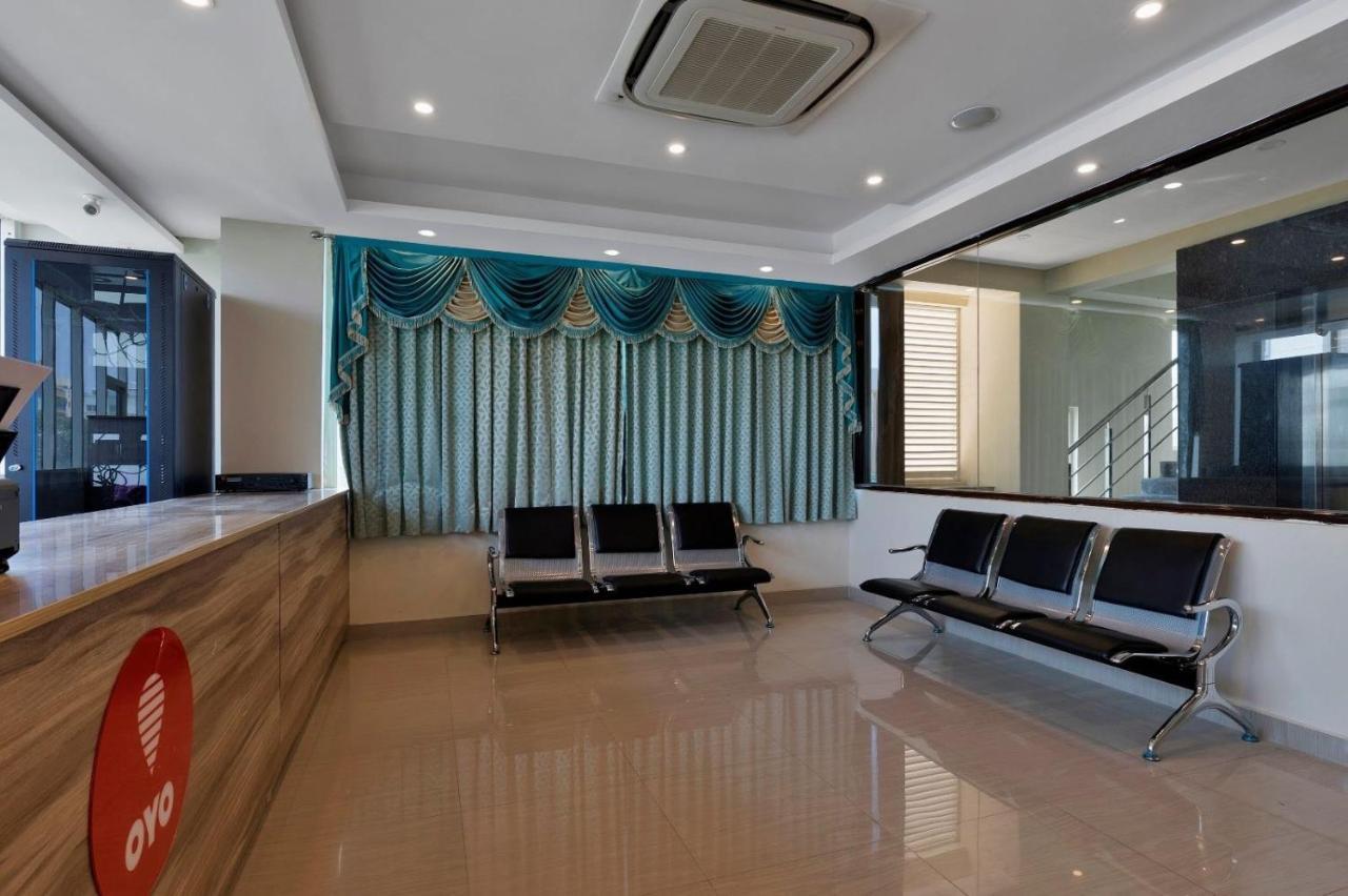 Collection O Gravity Hotel Hyderabad Ngoại thất bức ảnh