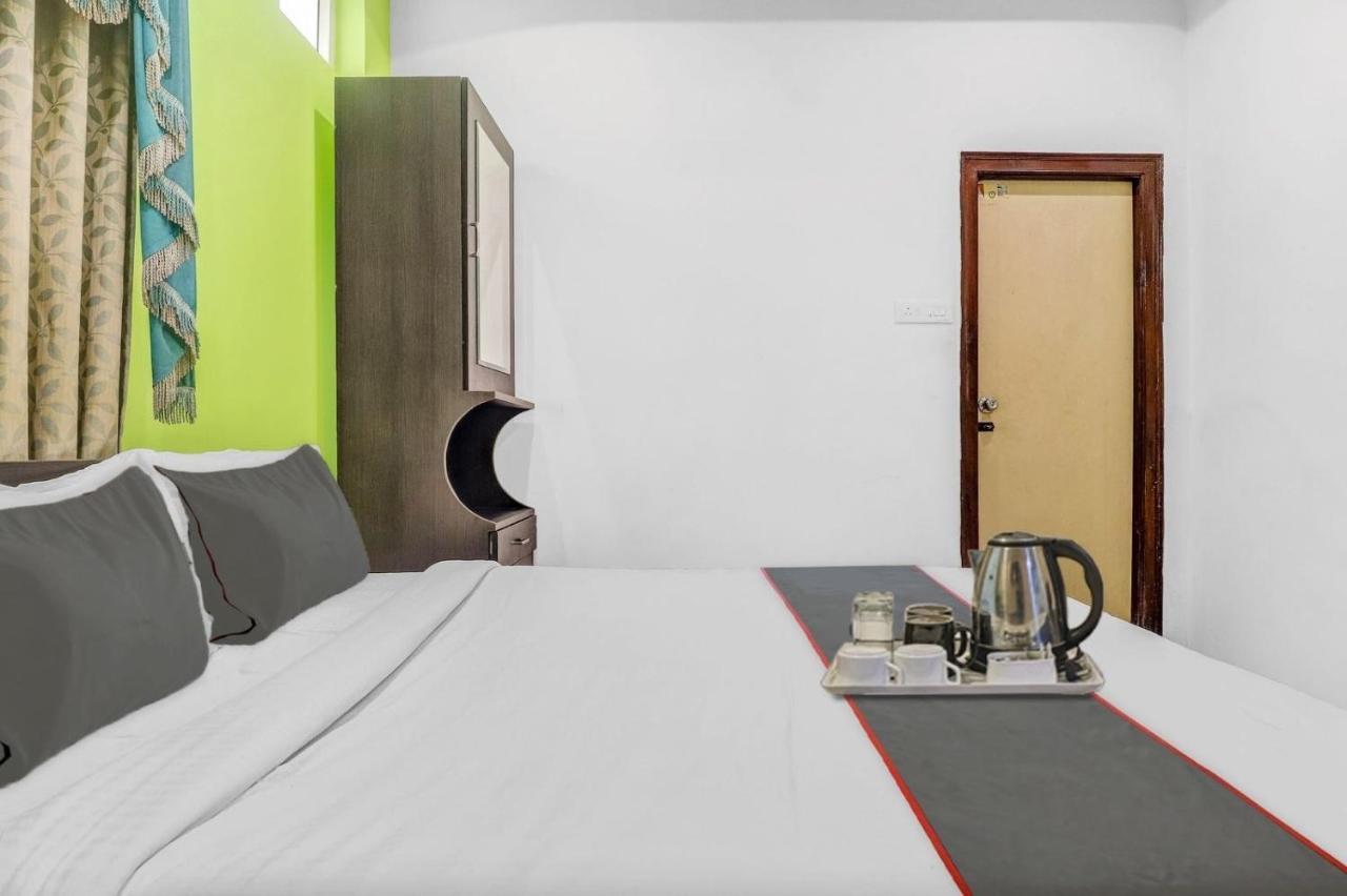 Collection O Gravity Hotel Hyderabad Ngoại thất bức ảnh