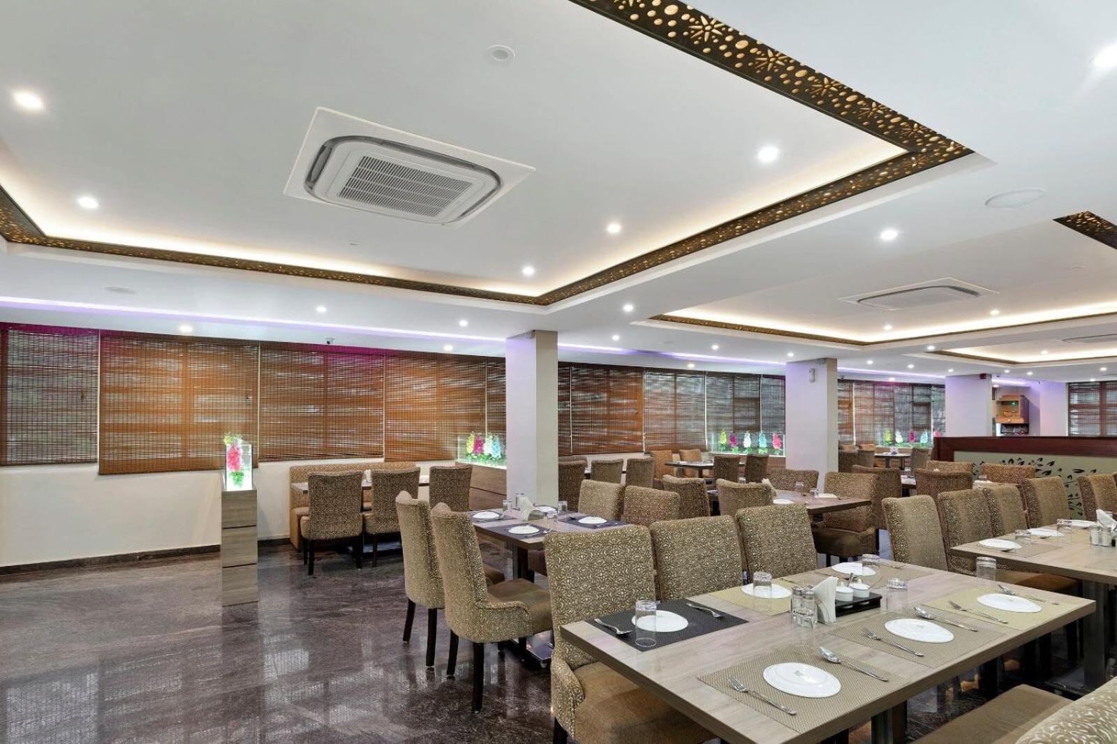 Collection O Gravity Hotel Hyderabad Ngoại thất bức ảnh